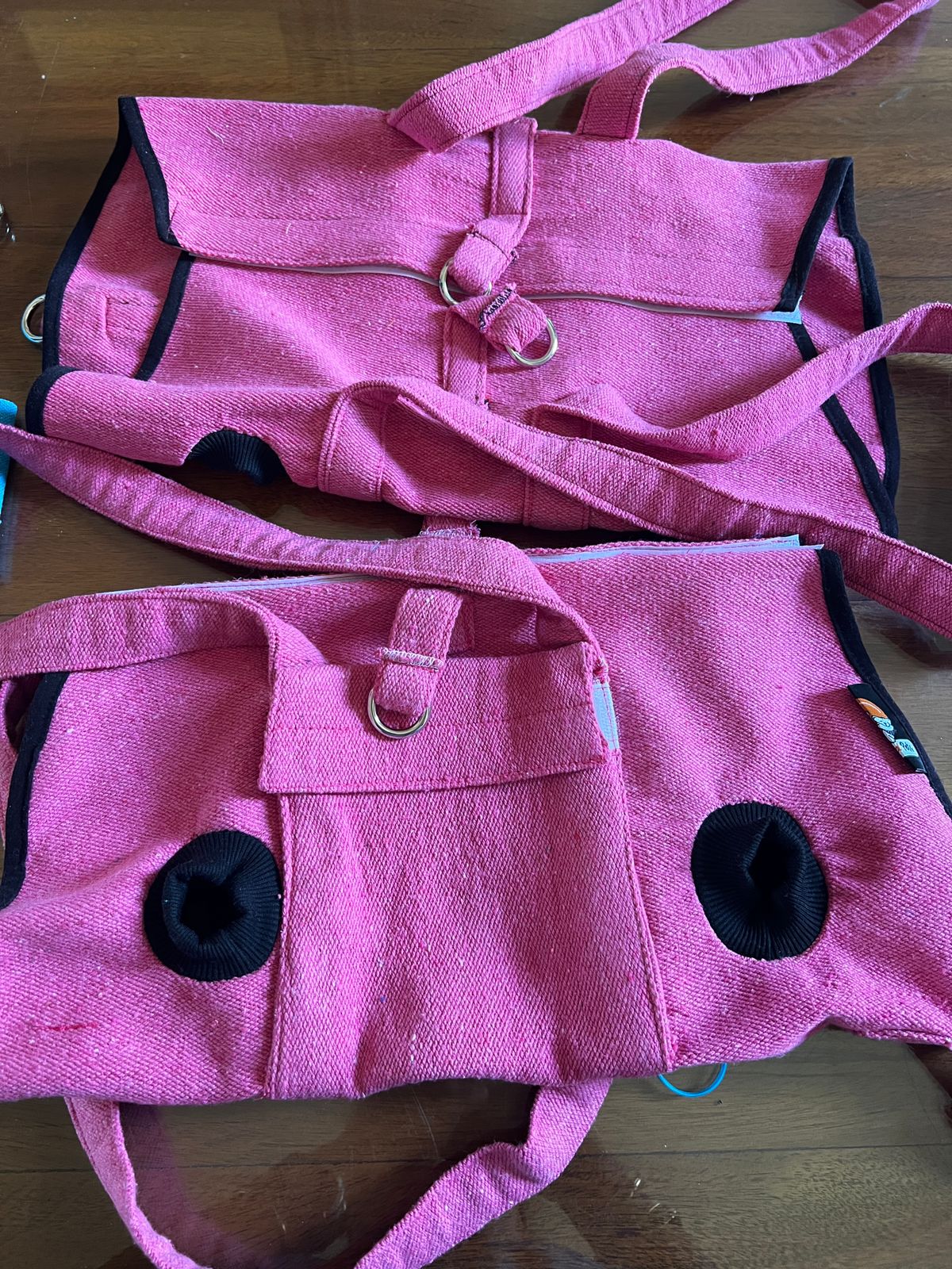 Spoiled Pets  Outing Holder